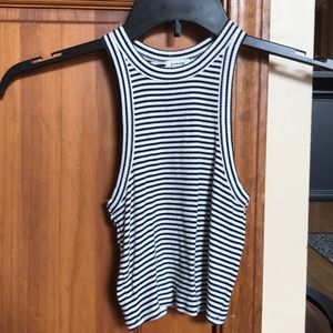 Ribbed, fitted sleeveless crop top